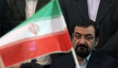 Das iranische Schlichtungsratmitglied Mohsen Rezaei droht den USA mit Krieg