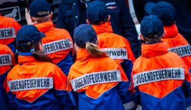 Berliner Feuerwehr bestätigt Vorwürfe zu extremistischen Nachrichten