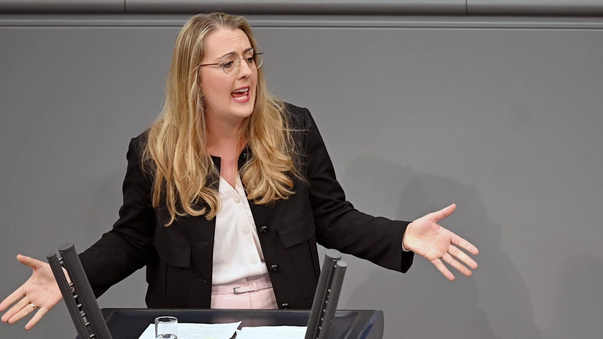 Die Grünen und die „Merkel-Lücke“ – Fraktionschefin widerspricht Habeck