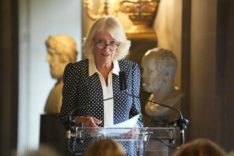 Königin Camilla beim The Queen's Reading Room Festival im Chatsworth House in Bakewell