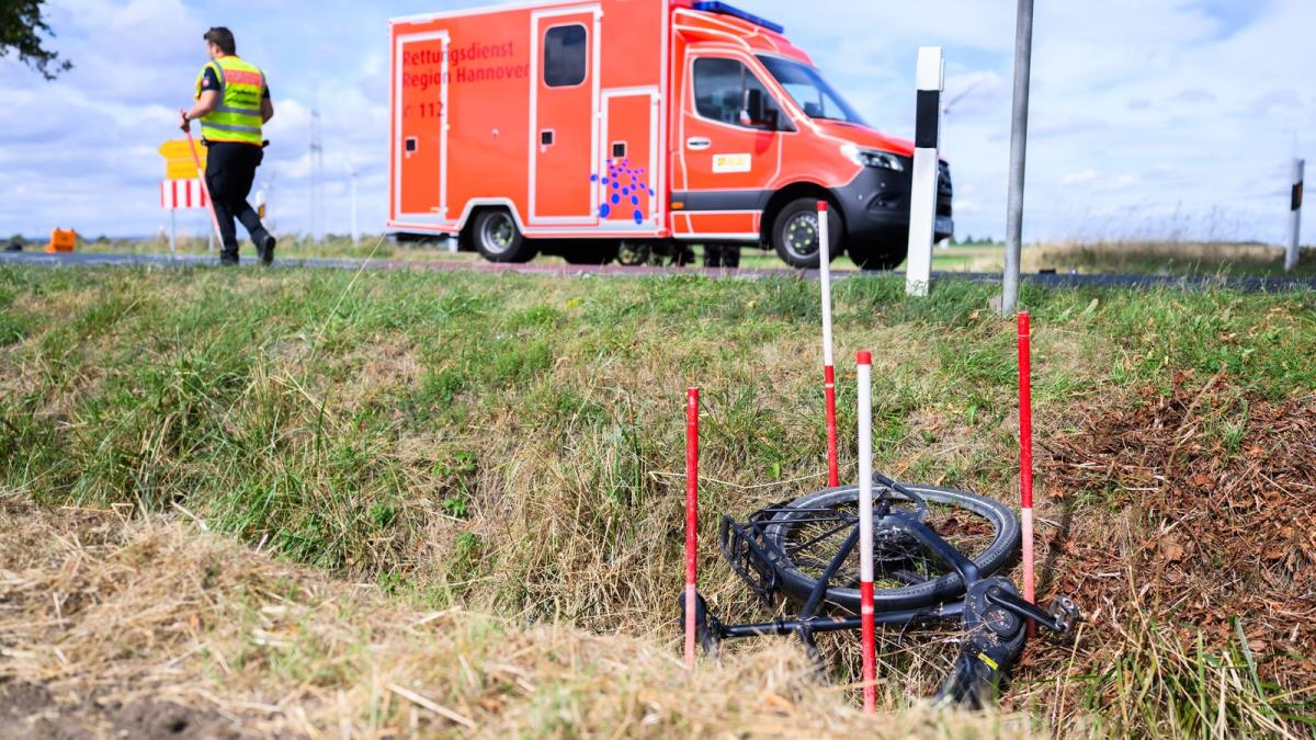Pedelec und Motorrad stoßen zusammen