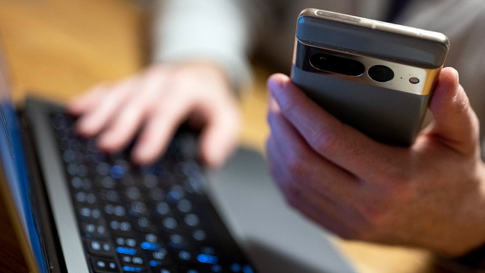 Polizei schnappt Online-Betrüger in Georgien