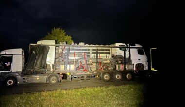 Polizei zieht Vierfach-Laster auf A45 aus dem Verkehr ➤ Hessen am Morgen: Die Nachrichten im Ticker | hessenschau.de