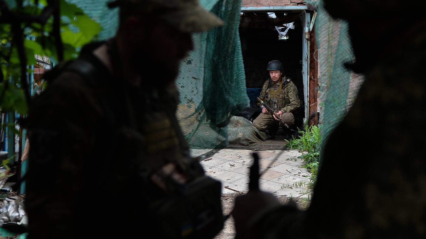 Wie ukrainische Frontsoldaten per Drohne mit Nahrung versorgt werden