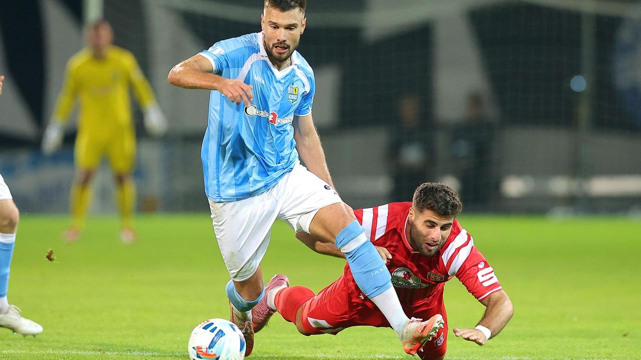 Fußball | Regionalliga: Hallescher FC strauchelt in Chemnitz und verpasst Rang eins