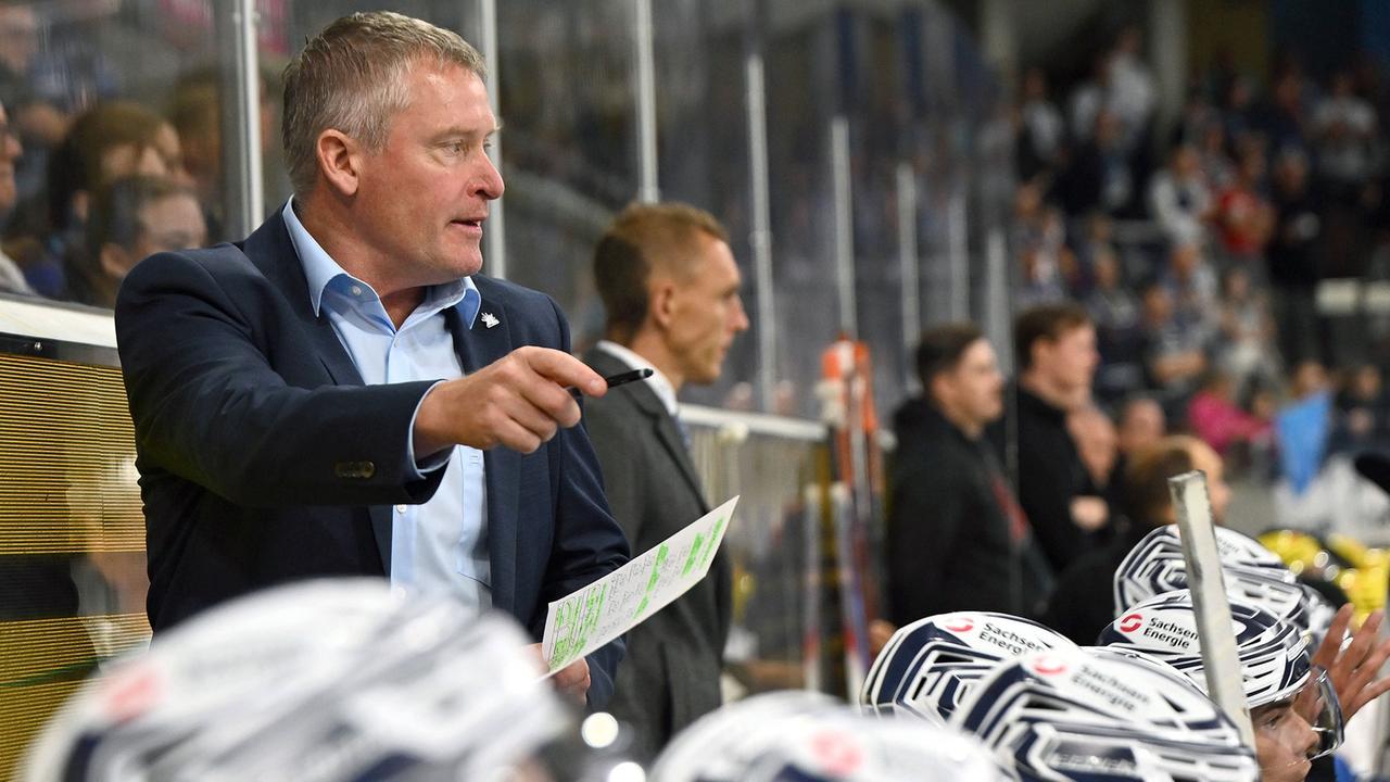 Eishockey | DEL : Dresden trotz Aufholjagd in Wolfsburg ohne Punkte