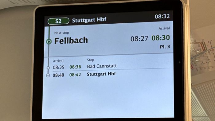 Zugverkehr in Stuttgart: Wer hat an der Uhr gedreht? – Kaputte Uhren verwirren Fahrgäste