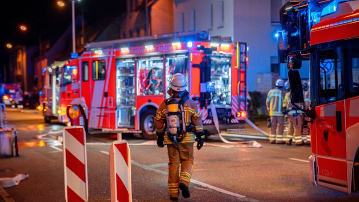 Brand in Esslingen: Feuer in städtischer Unterkunft: Brandursache unklar