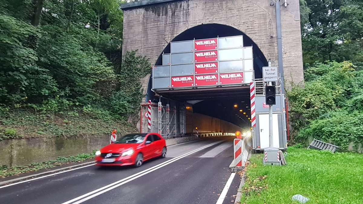 Straßenverkehr in Stuttgart: Wagenburgtunnel: Unerwartete Schäden verzögern Sanierung