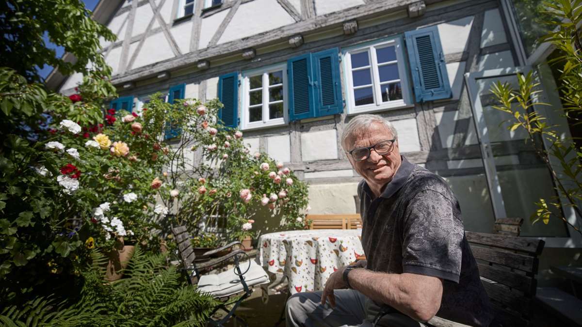 Fachwerkhaus in Fellbach: Andreas Rombold lebt in einem 350 Jahre alten Haus – die Historie jetzt im Buch