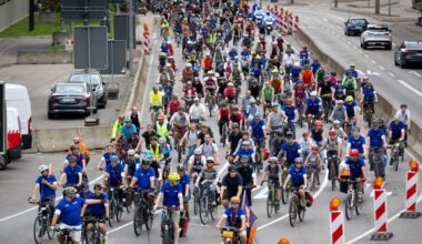 Kundgebung in Stuttgart: Tausende Fahrradfahrer demonstrieren bei Sternfahrt