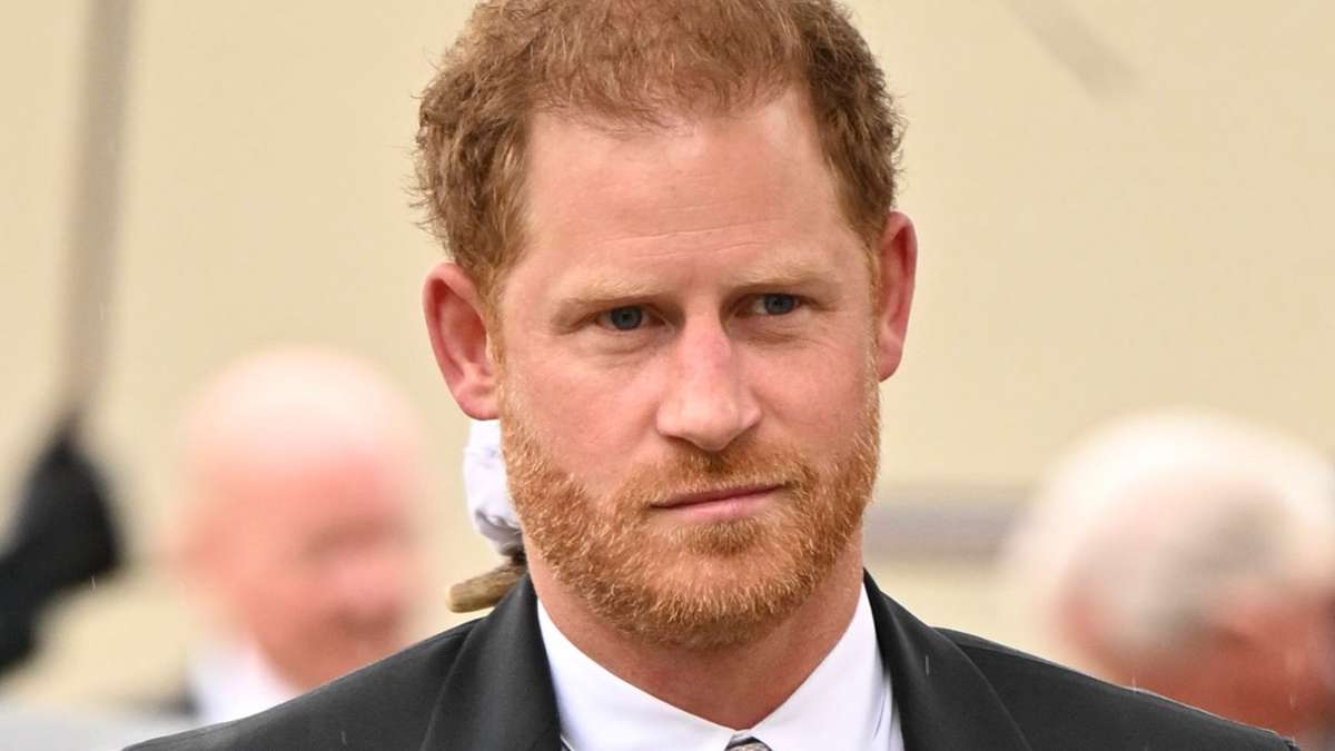 Britische Royals: Berichte: Prinz Harry besucht Grab von Queen Elizabeth II. - Panorama