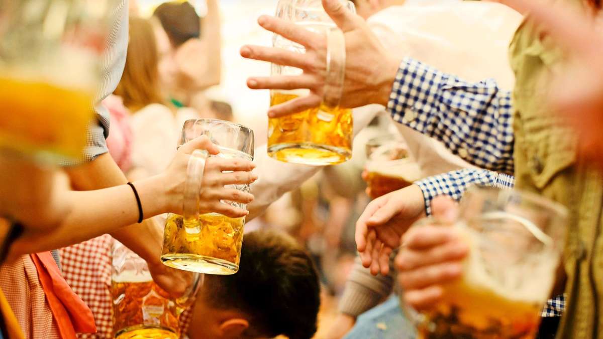 Dresscode, Zelte, Termine: Wasen 2025: Alles, was man über das Cannstatter Volksfest wissen muss