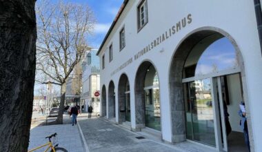 „Bei Anruf Kultur“: Auch aus der Ferne wird durchs Freiburger Museum geführt - Region & Land