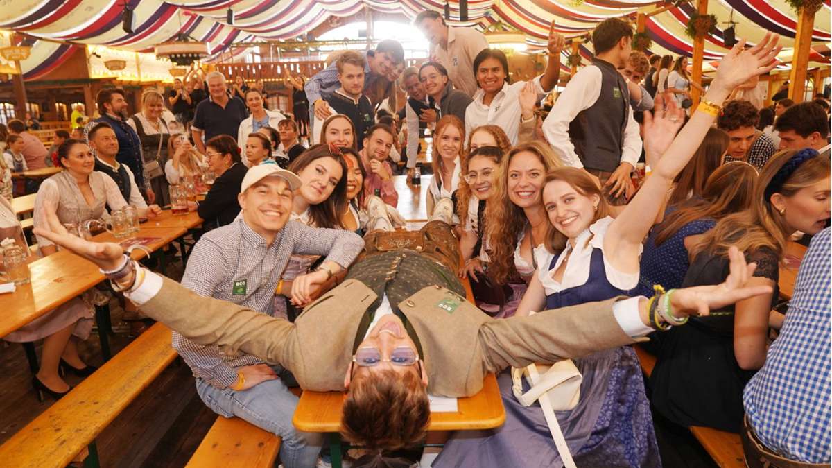 Cannstatter Volksfest: Da legst di nieder! Die Bilder vom DJ Robin-Abend im Wasenwirt - Startseite