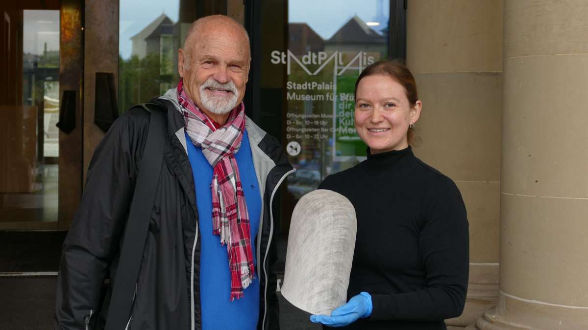 Stadtpalais erhält Requisit: Wie ein Ballett-Hut den Anfang der legendären Röhre markierte