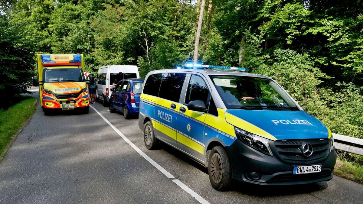 Unfall in Stuttgart: Radfahrer stürzt und bleibt auf Bergheimer Steige liegen – Sperrung - Startseite