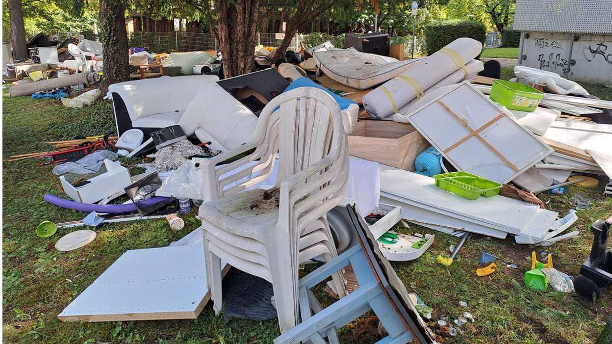 Sperrmüllabfuhr in Stuttgart: Darum wird wilder Sperrmüll immer mehr zur Plage - Stuttgart
