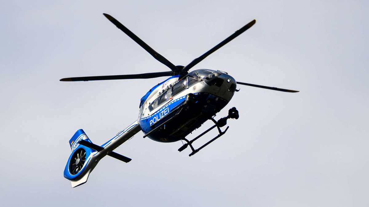 Stuttgart: Polizeihubschrauber über der Stadt – was war der Grund?