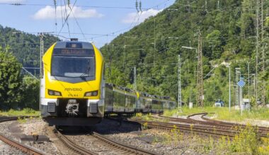 Irrfahrt nach Stuttgart: „Fühlten uns wie ausgesetzt“ – Arverio lässt Fahrgäste nachts stranden