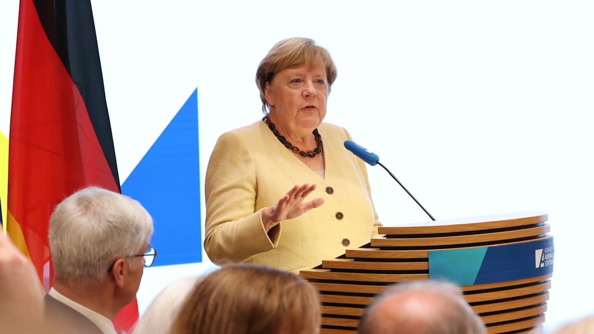 Appell an die EU: „Da ist auch das große Deutschland völlig allein auf weiter Flur“, mahnt Merkel