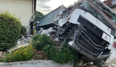 Lkw kracht in Mörlenbach gegen Hauswand - Kind in Fahrerkabine verletzt | hessenschau.de