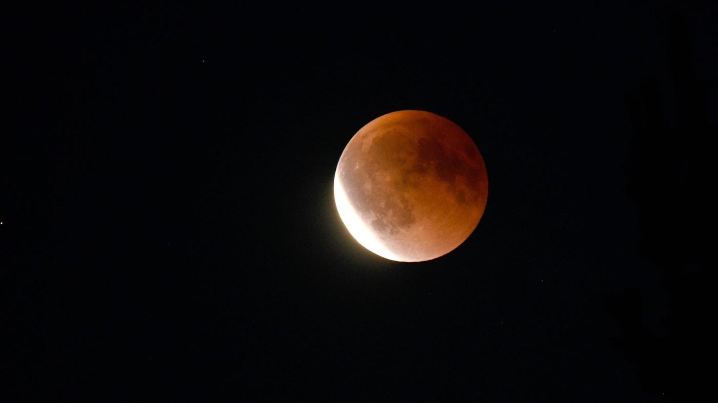 Blutmond beschert Deutschland Himmelsspektakel am Sonntagabend
