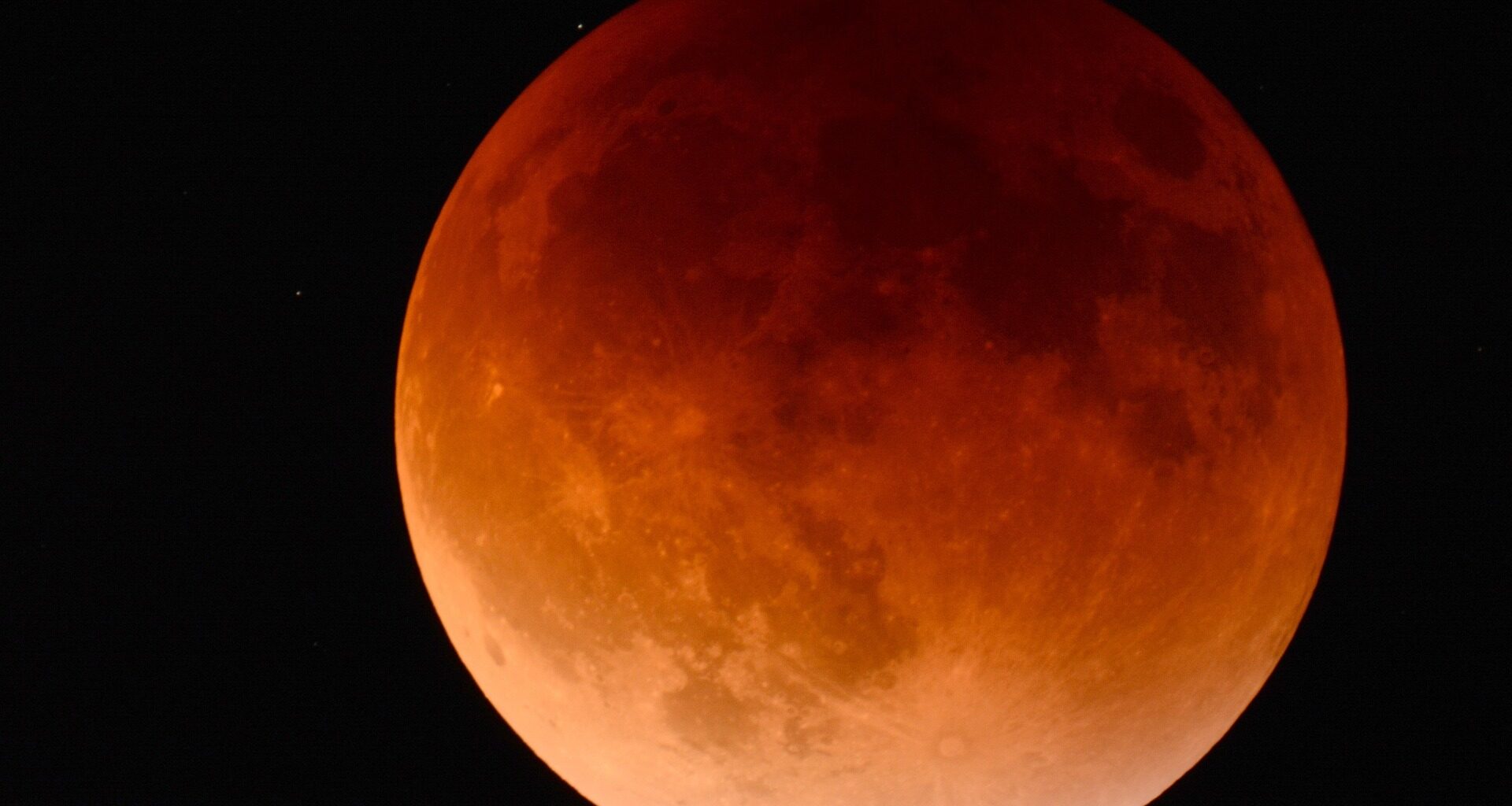 Mondfinsternis 2025 – Blutmond mit Kamera oder Smartphone fotografieren