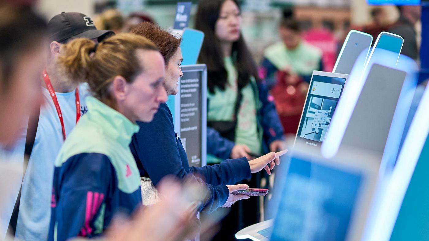 Europaweite Flugstörungen nach Cyberattacke: Verdächtiger in Großbritannien festgenommen