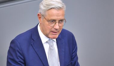 Norbert Röttgen (CDU) spricht im Bundestag