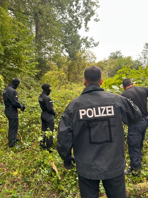 POL-HM: Gemeinsame Pressemitteilung der Staatsanwaltschaft Hannover und der Polizei: Nach Tötungsdelikt in Rohrsen: Große Suchaktion - Polizei gewinnt neue Erkenntnisse