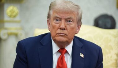 Ukraine-Krieg: ++ Medienberichte: Trump hält Europäern vor, sie würden weiterhin russisches Öl kaufen ++ Liveticker