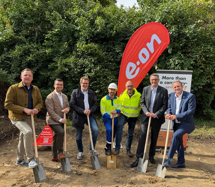 Pressemeldung: Spatenstich: Westconnect startet Glasfaserausbau in Baesweiler