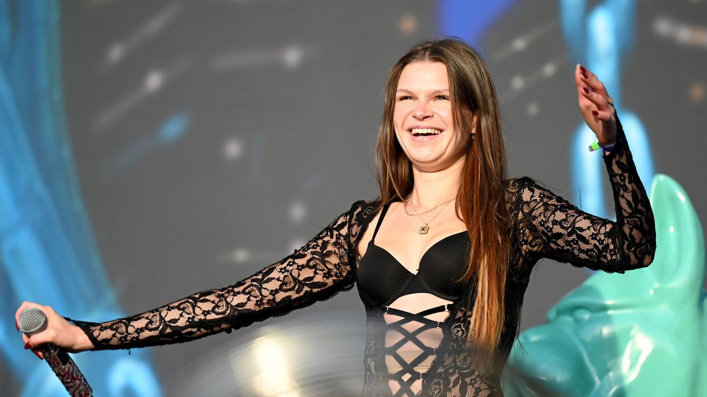 Rapperin Ikkimel löst in Berlin Polizeieinsatz aus