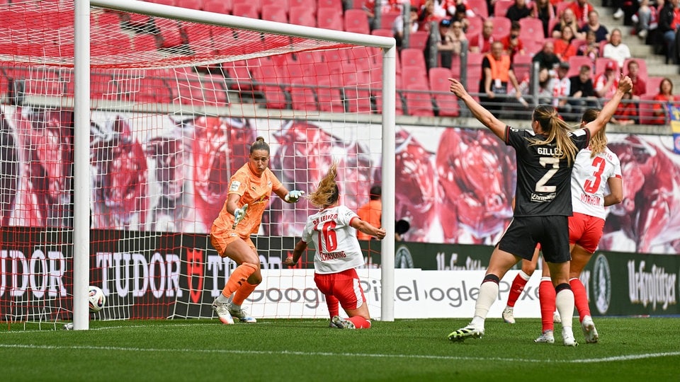 RB Leipzig chancenlos gegen Meister Bayern München