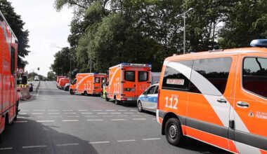 Berlin: Kindergruppe in Berlin erfasst: 20-Jähriger fuhr bei Rot über Ampel