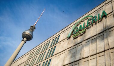 Berlin: Aus zum Jahresende abgewendet: Mietvertrag für Galeria Kaufhof am Alexanderplatz verlängert