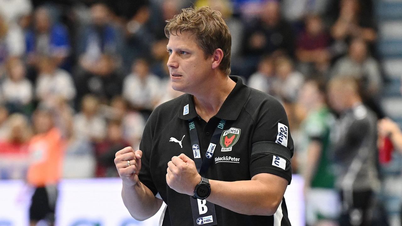 Handball-Champions-League : Sieg in der Königsklasse: Kriselnde Füchse drehen gegen Aalborg auf