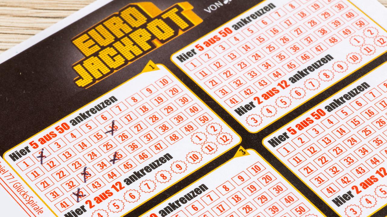 Berlin: Eurojackpot: Lottogewinn über 120 Millionen Euro geht nach Berlin