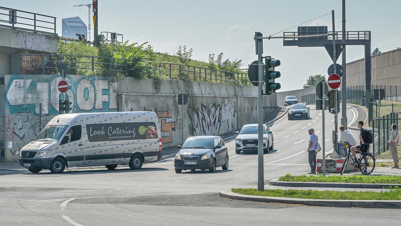 Berlin: A100-Anschluss in Treptow: Neue Verkehrsführung soll Stauprobleme ab Samstag lösen