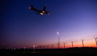 Brandenburg Berlin: Sperrstunde am BER: Wie das Nachtflugverbot spaltet