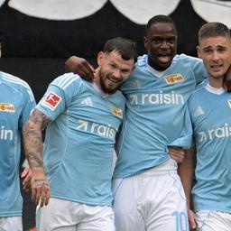 Jubel beim 1. FC Union im Auswärtsspiel bei Eintracht Frankfurt. / imago images/HJS