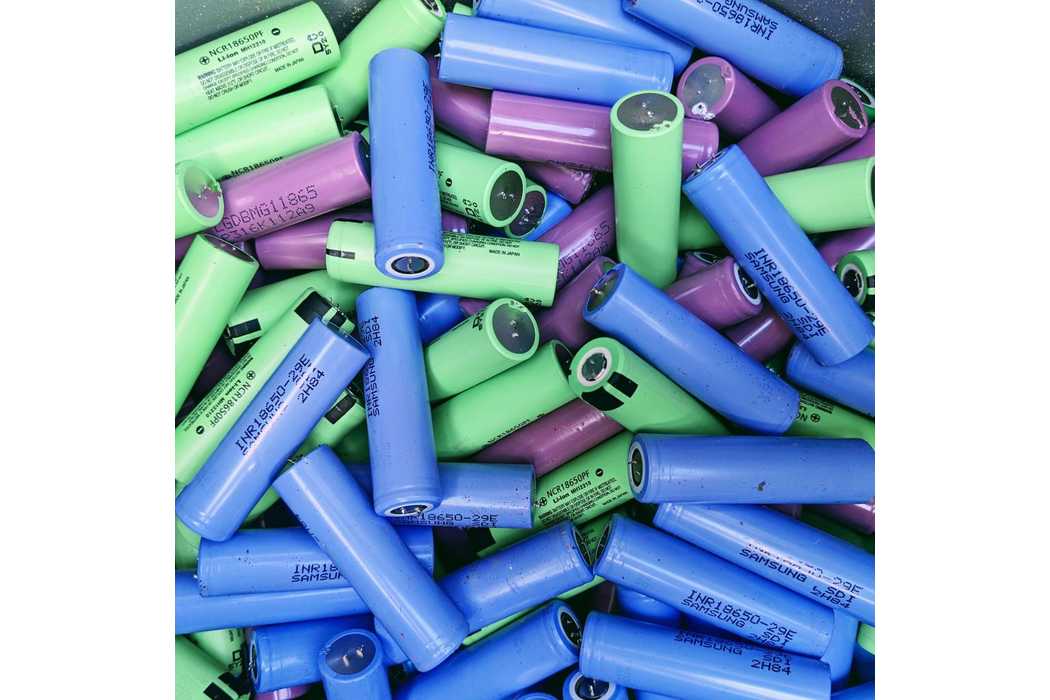 There's more potential: Recycling could cover a substantial share of the demand for traction batteries in the automotive sector, according to a study by Agora, RRS and the Öko-Institut.