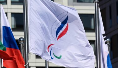 Blick auf die Flagge des Paralympischen Komitees von Russland.