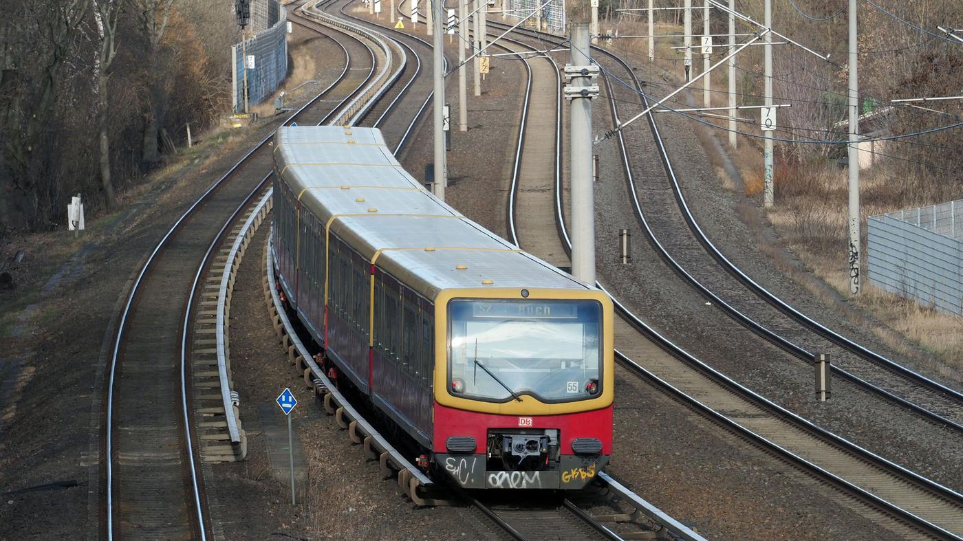 Defektes Stellwerk bremst S-Bahn-Verkehr in Berlin und Brandenburg aus
