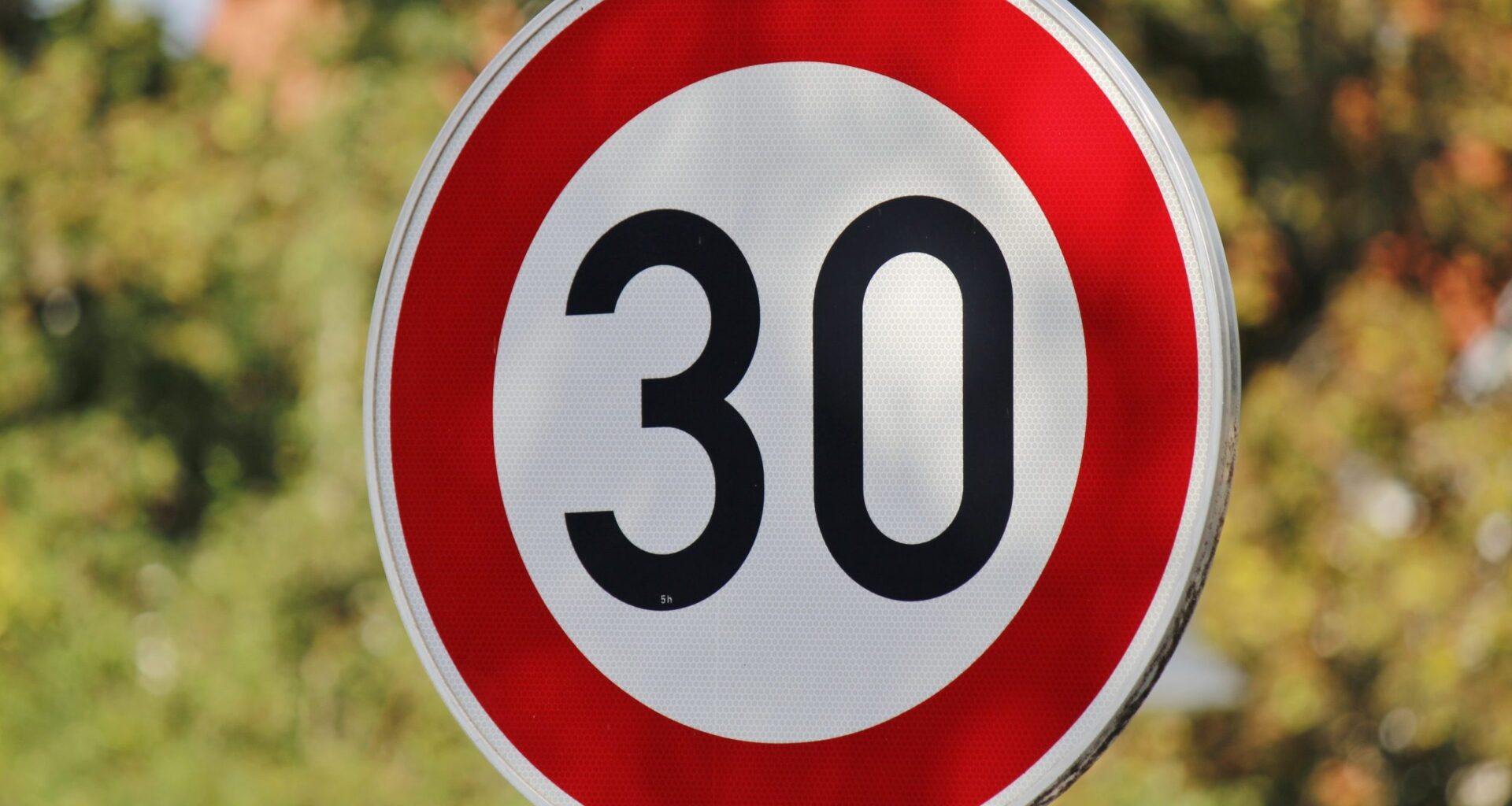 Tempo 30: Ampelanlage Dessauer Straße / B 100 wird temporär ausgeschaltet