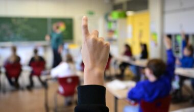 Vor dem Schulstart in Brandenburg: Lehrermangel und weniger Angebote