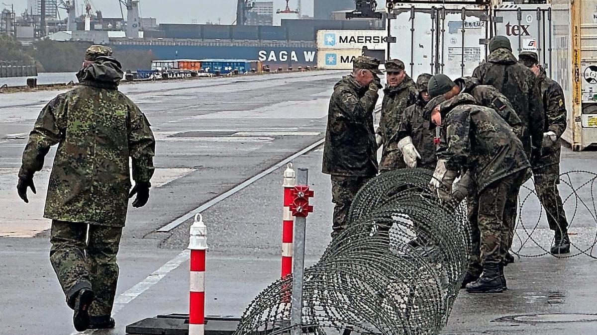 Arbeitsagentur nimmt an Bundeswehrübung in Hamburg teil
