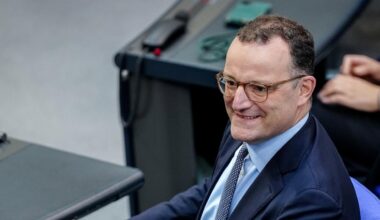 Spahn prangert ungleiche Vermögensverteilung in Deutschland an