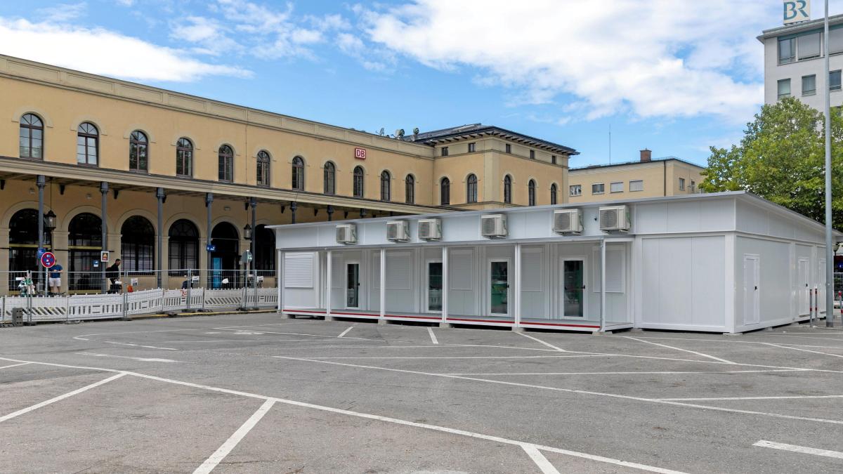 Containerdorf auf dem Bahnhofsvorplatz wird zum Ausweichquartier
